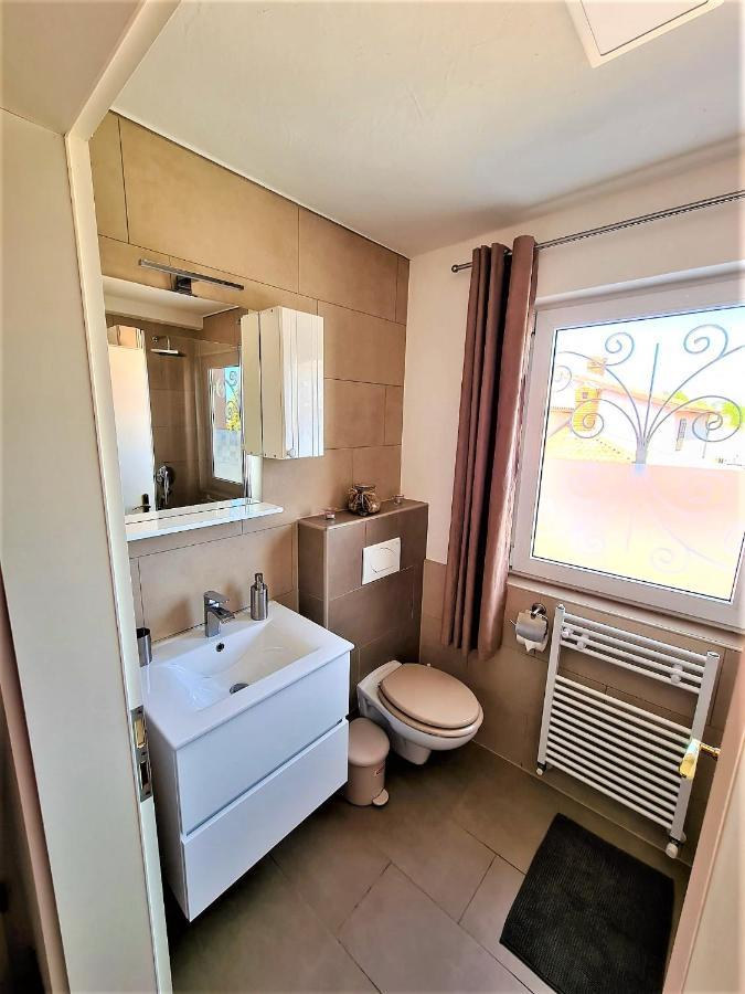 Apartment Villa Engel With Pool 波雷奇 外观 照片