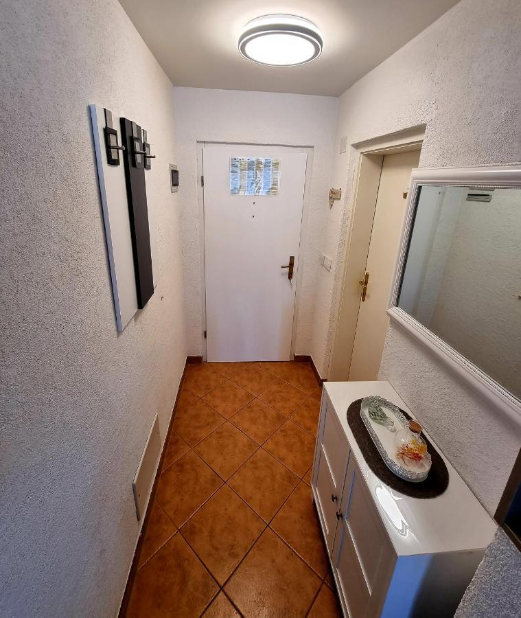 Apartment Villa Engel With Pool 波雷奇 外观 照片